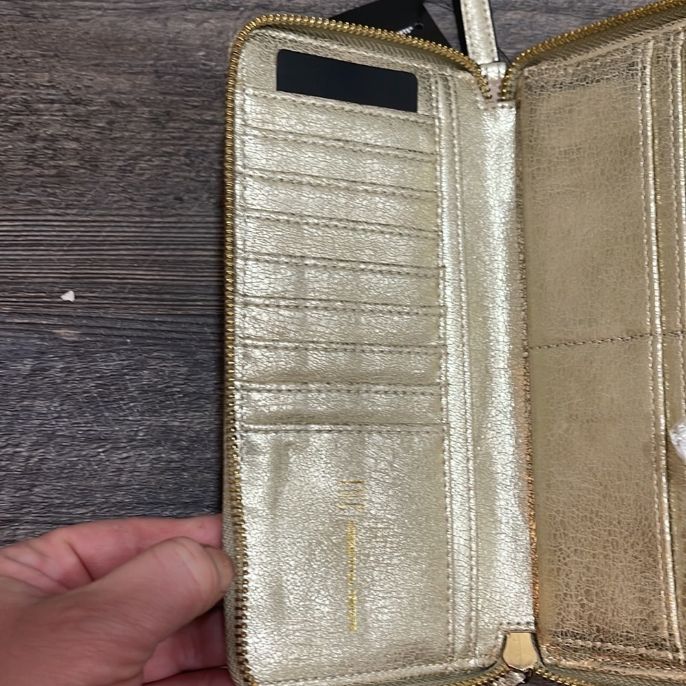 INC wallet - Picture 6 of 10